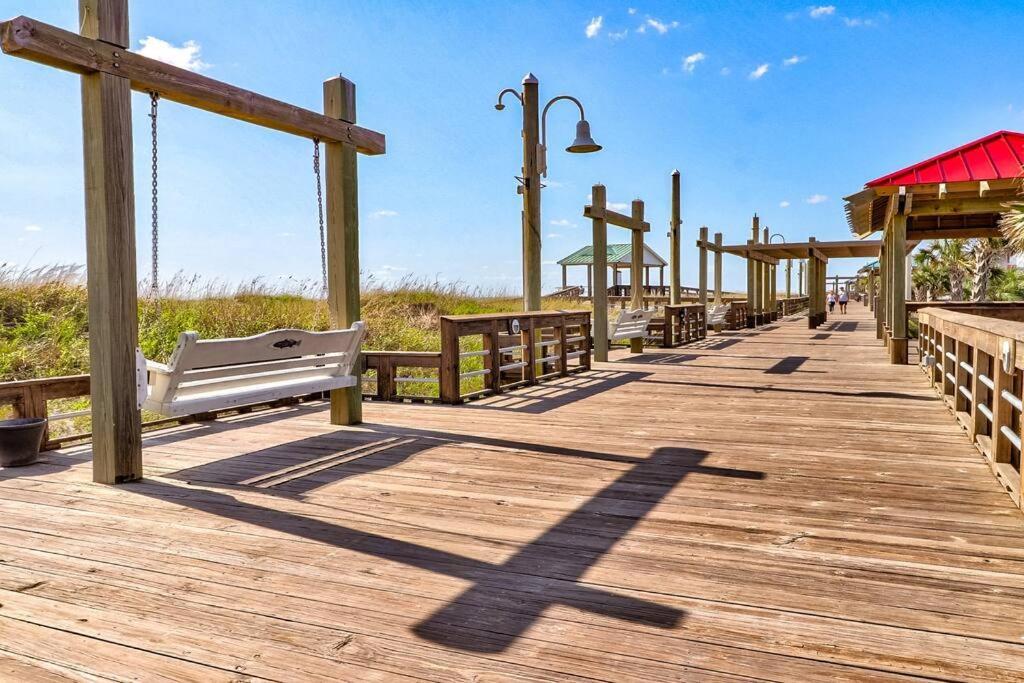 Oceanfront * Pool * Elevator * Boardwalk Apartment Carolina Beach Exterior photo